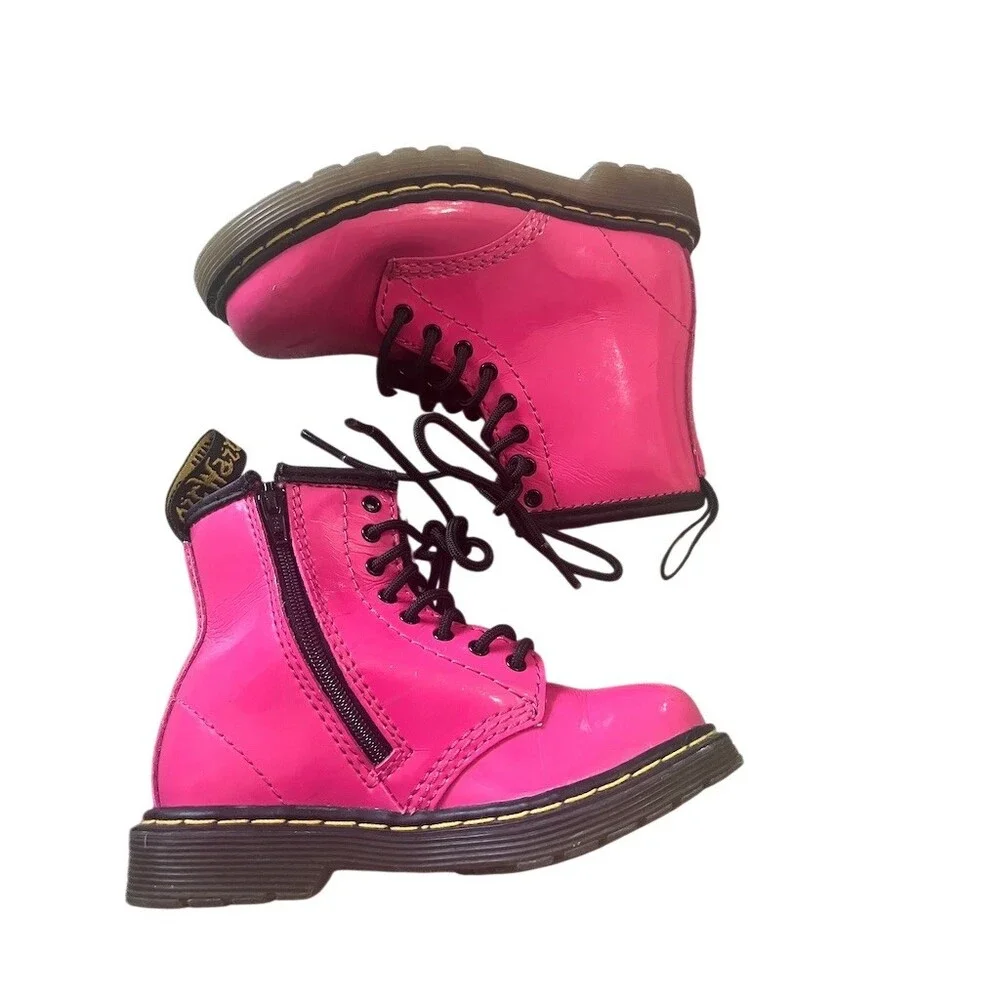 Dr. Martens Delaney Girls Boots Hot Pink Patent Lace Up Side Zip US 8